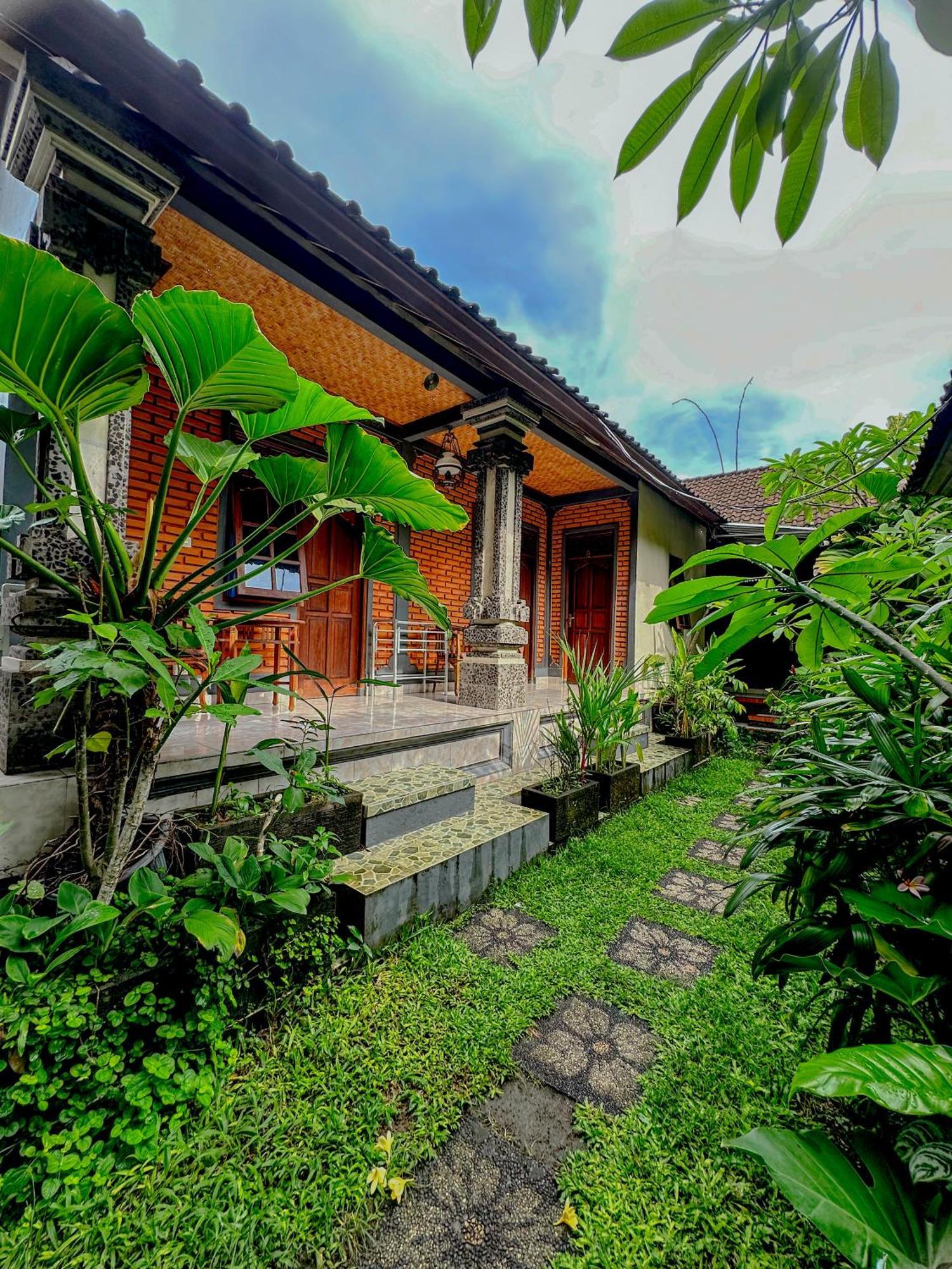 Ojek'S Homestay Ubud Exteriör bild