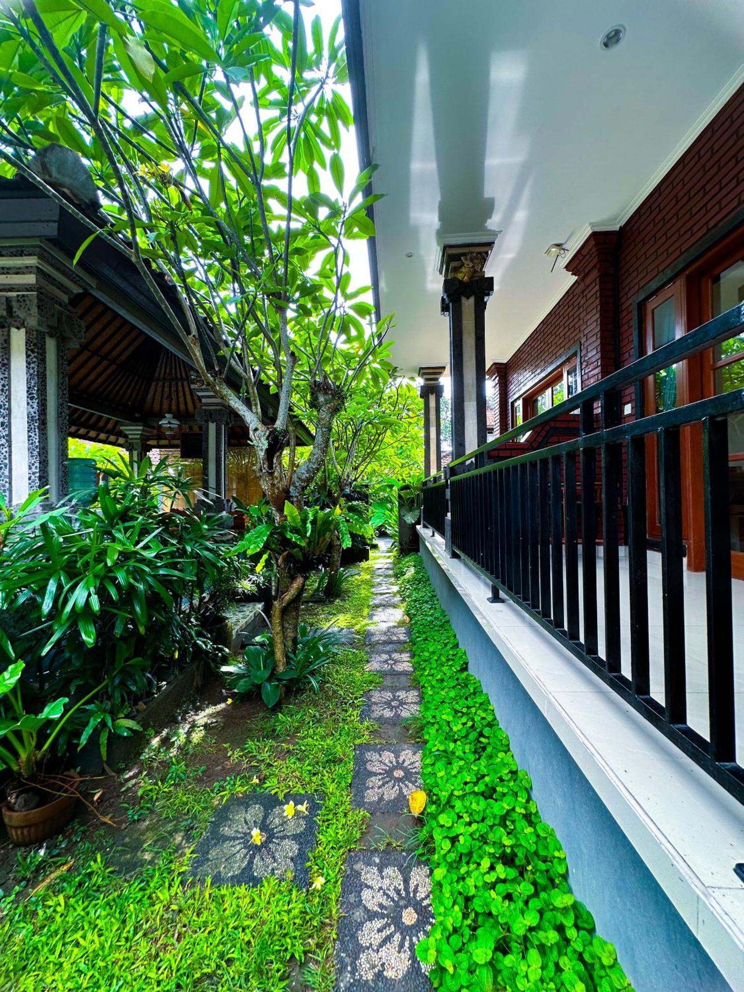 Ojek'S Homestay Ubud Exteriör bild