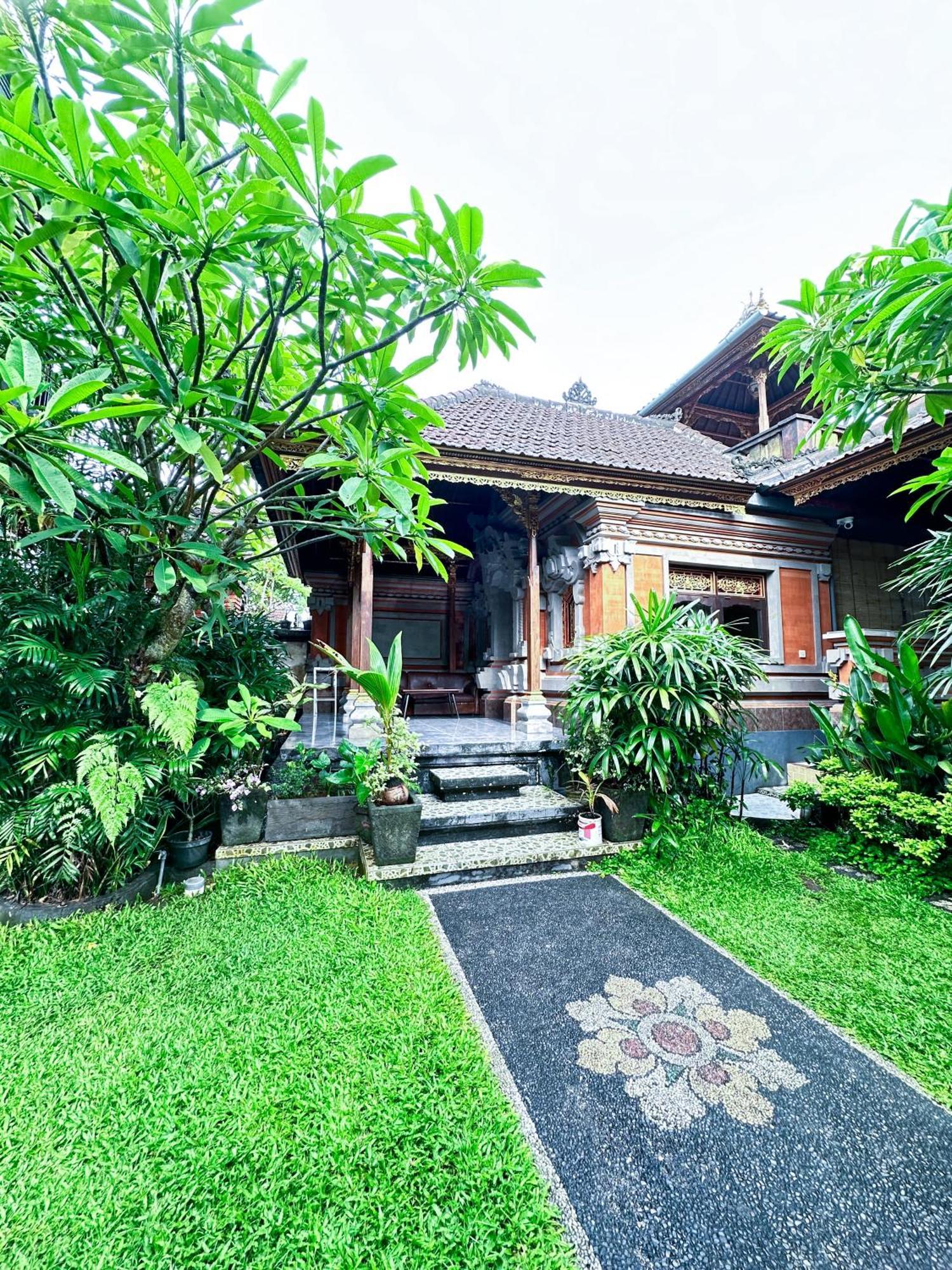 Ojek'S Homestay Ubud Exteriör bild