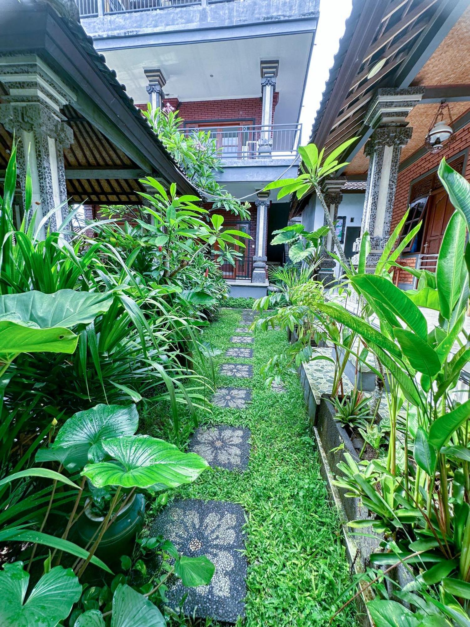 Ojek'S Homestay Ubud Exteriör bild